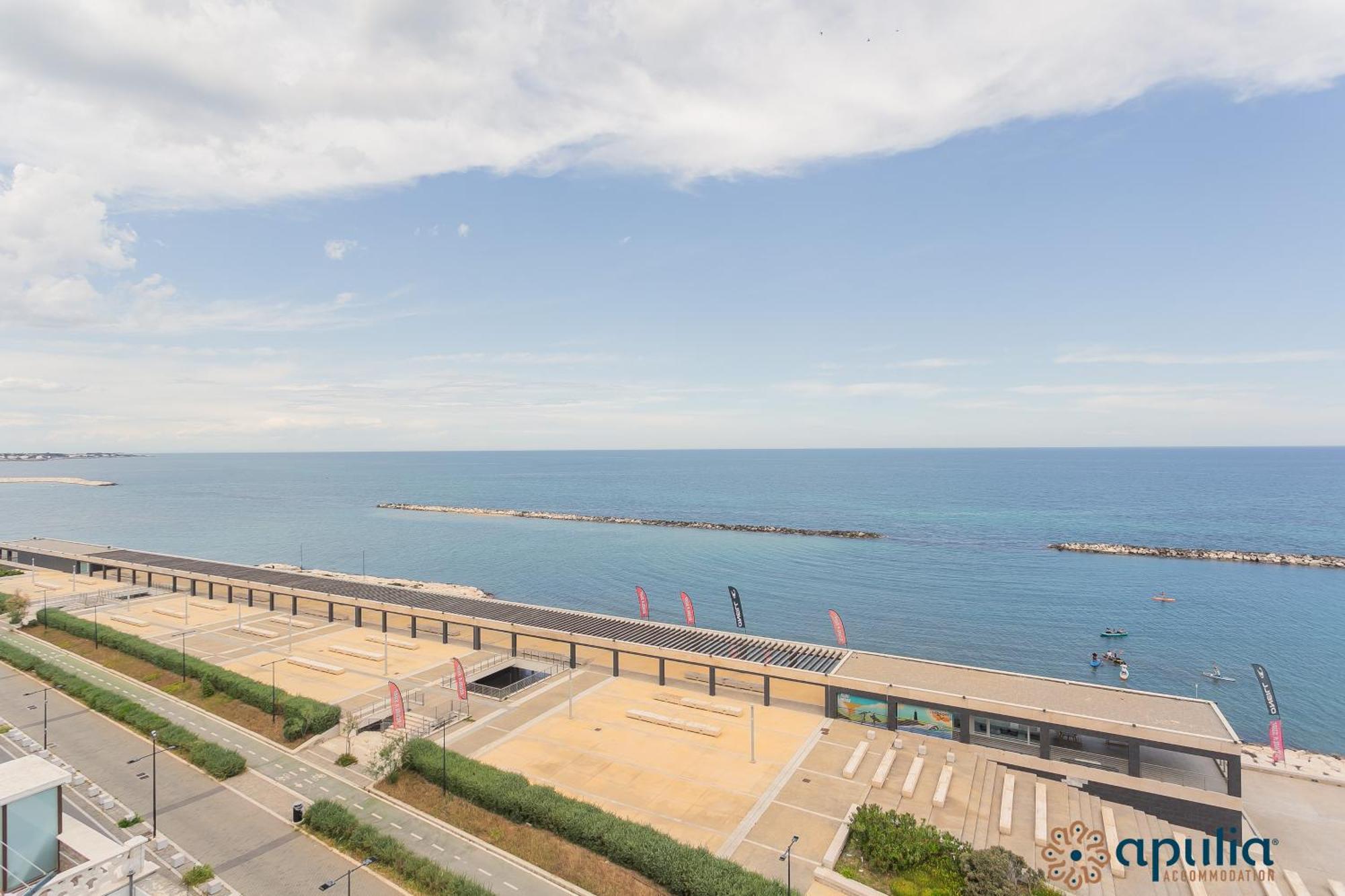 Fronte Mare By Apulia Accommodation Bari Exterior foto